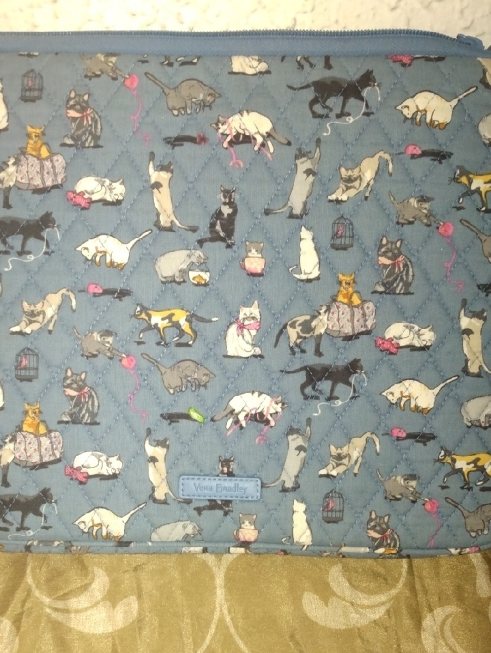 Vera Bradley  Meow Blue Quilted Lap Top Bag  with Multicolor Cat Print - Picture 2 of 4